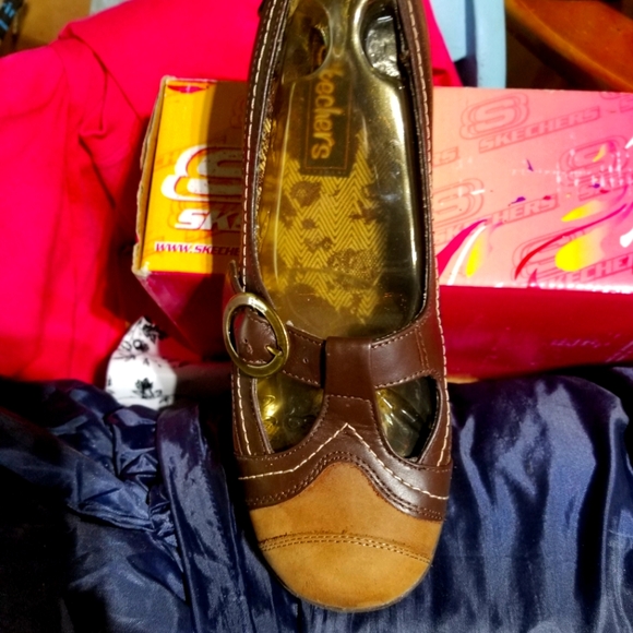 Skechers wedge, size 8, tan with brown accent - Picture 1 of 4